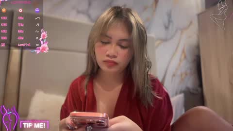 MAXINE online show from April 24, 8:16 am