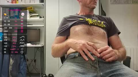 Snapshot of bi_french69 chatting on September 29, 4:17 pm My name is David and if you like public exhibitions you wont be disappointed with me LoL - My favorite vibes is 44 online show from September 29, 4:17 pm