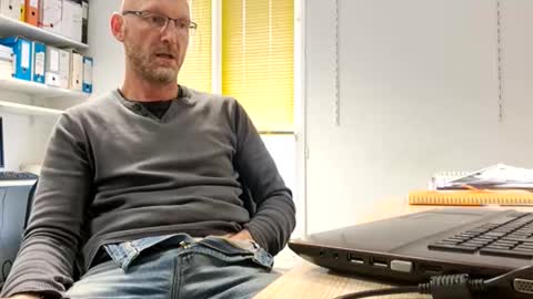 My name is David and if you like public exhibitions you wont be disappointed with me LoL - My favorite vibes is 44  online show from March 26, 5:29 pm