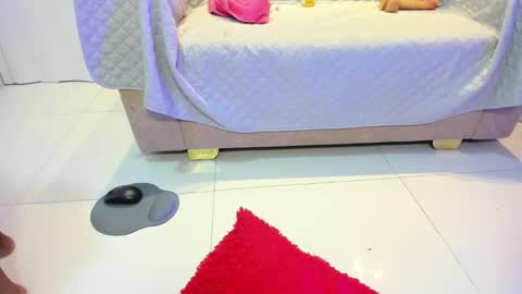 biancaa__18 online show from November 7, 9:17 pm