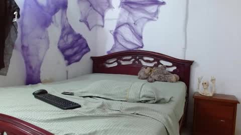 Snapshot of big_boy_lee chatting on October 6, 6:15 pm Camilo online show from October 6, 6:15 pm