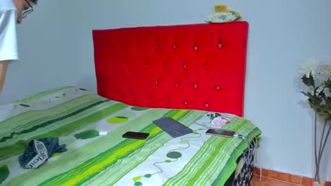 john and cris online show from February 24, 2:51 am