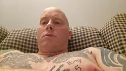 big_mat1988 online show from February 19, 11:57 pm