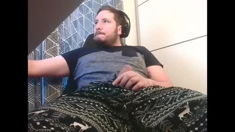 Snapshot of big_sele chatting on February 1, 7:26 am bigbroly88 online show from February 1, 7:26 am