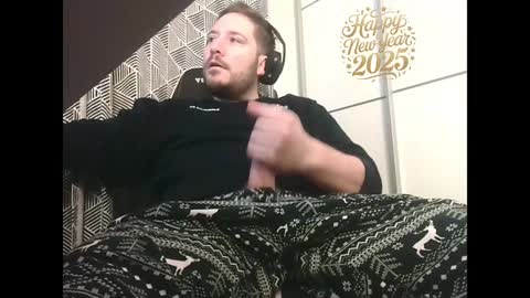 Snapshot of big_sele chatting on January 5, 7:28 am bigbroly88 online show from January 5, 7:28 am