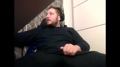 Snapshot of big_sele chatting on December 7, 6:26 am bigbroly88 online show from December 7, 6:26 am