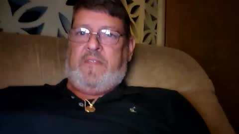 bigal9816192 online show from October 24, 2:23 am