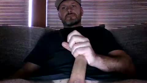 Snapshot of bigapolllo chatting on December 2, 11:40 am Bigapolllo online show from December 2, 11:40 am