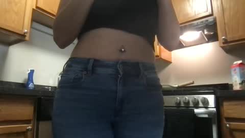 Snapshot of bigb00tyjudi chatting on October 19, 3:49 pm bigb00tijudy online show from October 19, 3:49 pm