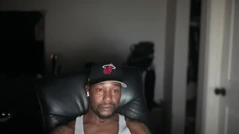 bigbackwoodcali online show from May 14, 7:50 am