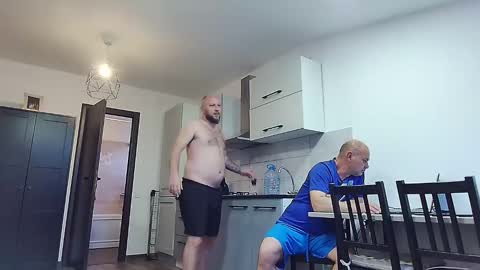 bigballs2403 online show from May 2, 4:57 pm