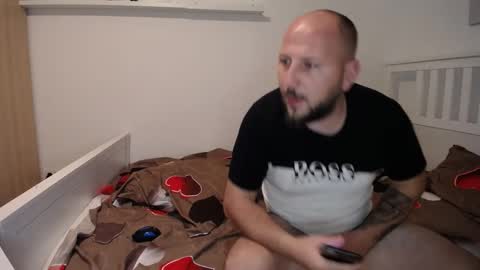 bigballs2403 online show from December 28, 7:11 pm