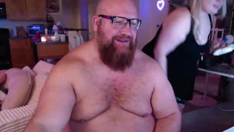 BigBear4Cuddles online show from February 7, 1:30 am