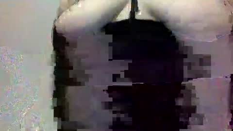 Snapshot of bigbellybabe1987 chatting on January 3, 6:01 am bigbellybabe1987 online show from January 3, 6:01 am