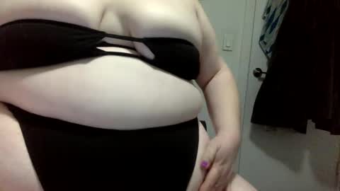 Snapshot of bigbellybabe1987 chatting on January 13, 5:12 am bigbellybabe1987 online show from January 13, 5:12 am
