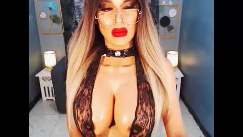 Loraine Cruz online show from May 21, 10:22 am