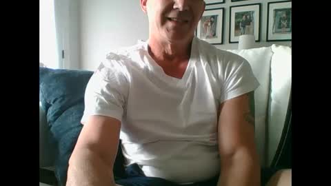 bigbravo337 online show from November 9, 3:15 pm