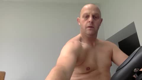 bigbumlover2377 online show from January 17, 9:49 am