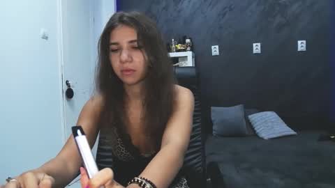 bigbuttjany online show from September 16, 3:08 am