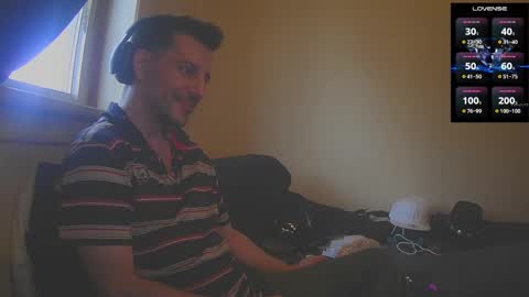 Jon - Im Straight online show from November 8, 2:42 pm