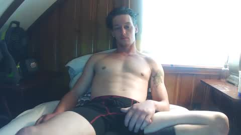 Snapshot of bigdaddycumz chatting on December 6, 8:34 pm Bigdaddycumz online show from December 6, 8:34 pm