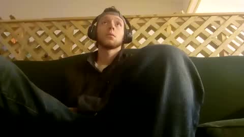 Snapshot of biggestboiiii chatting on March 8, 12:00 am biggestboiiii online show from March 8, 12:00 am