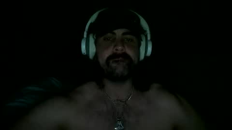 BigJohnOfTheWoods online show from December 18, 4:52 am