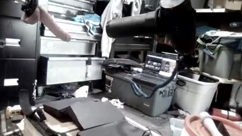 bigmanaround9 online show from April 11, 3:49 pm