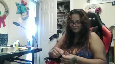 Snapshot of bigolemini chatting on September 10, 6:42 pm the Mini mami online show from September 10, 6:42 pm