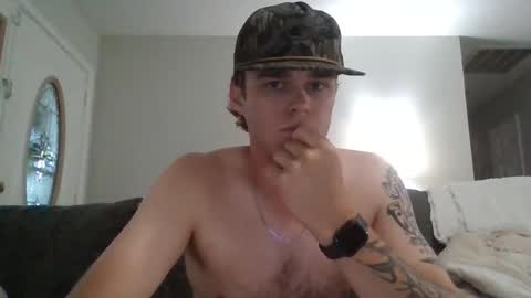 bigpepe7719 online show from May 22, 10:38 pm