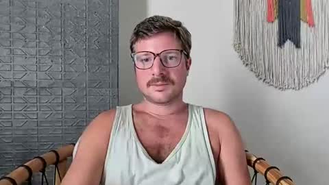 bigthickvic online show from May 9, 1:17 pm