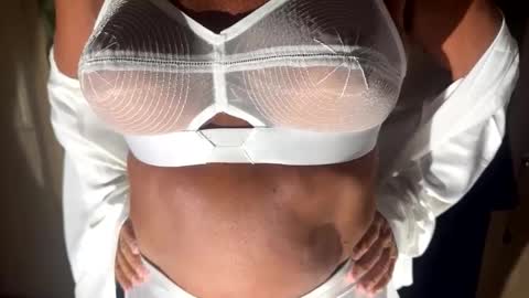 Snapshot of bigtits5371 chatting on September 21, 10:36 pm bigtits5371 online show from September 21, 10:36 pm