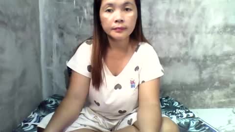 bigtits_24 online show from February 18, 12:32 am