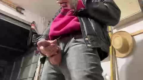 biigpeep online show from February 3, 6:40 am