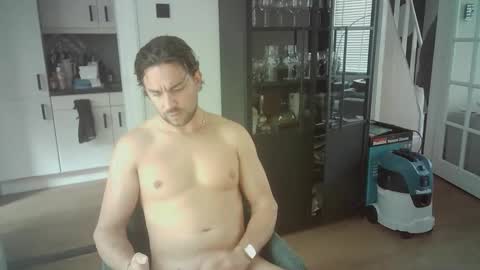 bikdig1 online show from September 29, 9:08 am