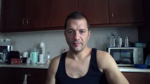 Snapshot of billos26 chatting on October 7, 7:59 am billys greece online show from October 7, 7:59 am