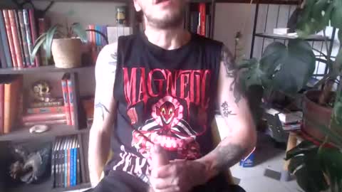 Billy FingerCut online show from October 4, 9:40 am