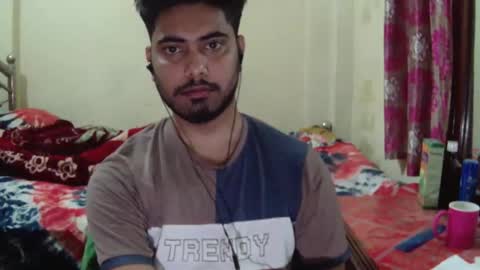 birbikrom104 online show from March 28, 3:46 pm