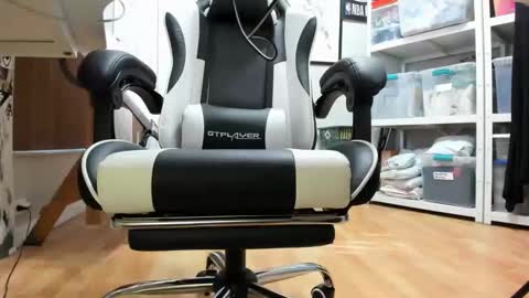 bisexualjay online show from April 17, 2:19 pm