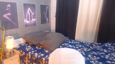 EVA online show from November 16, 4:20 pm