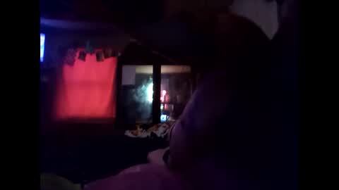 bkuterbach94 online show from November 17, 4:42 pm