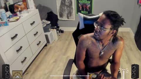 Snapshot of blaccanalmatters chatting on October 19, 10:47 pm Plant Base Streamers From Pennsylvania online show from October 19, 10:47 pm
