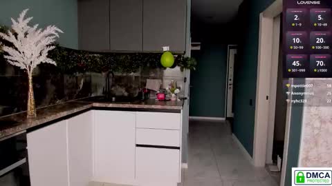 Mia and Rick online show from February 21, 6:38 am