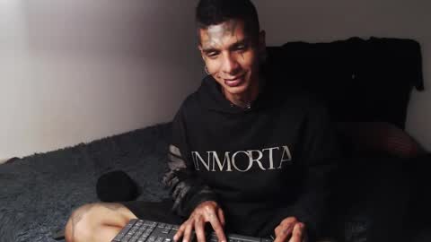 Snapshot of black_firex chatting on October 5, 2:09 am black_firex online show from October 5, 2:09 am