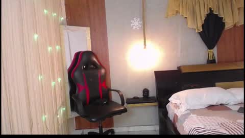 black_king_241 online show from February 5, 7:01 am