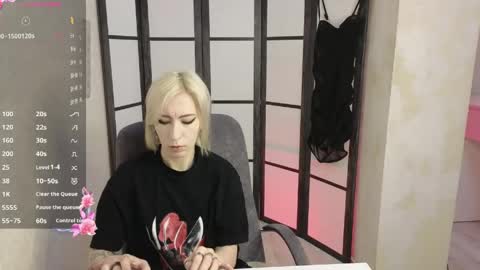 Emily online show from April 23, 8:22 am