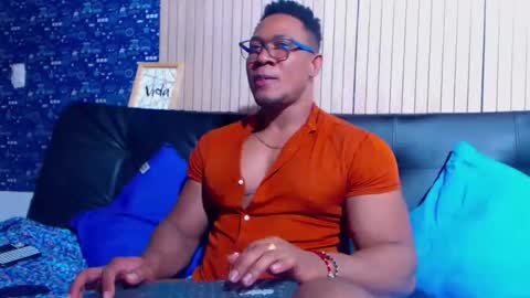 duglas online show from February 1, 10:29 pm