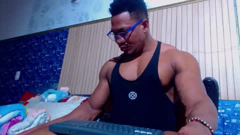 duglas online show from March 7, 11:27 pm