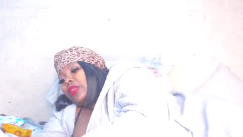 blackladyqx82 online show from May 11, 11:35 pm