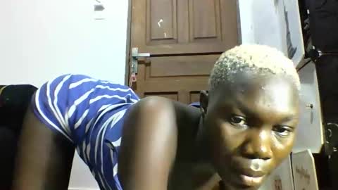 blackmarvel02 online show from December 21, 9:59 am